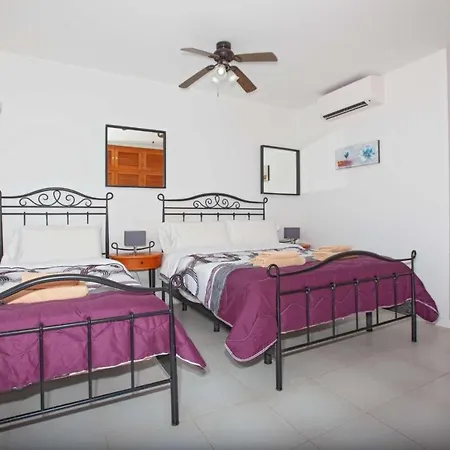 Villa Cartaphilus, Puerto del Carmen (Lanzarote)